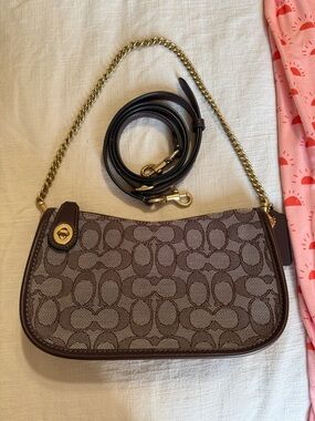 Coach Originals Swinger Signature Jacquard Shoulder Bag in Oak Maple